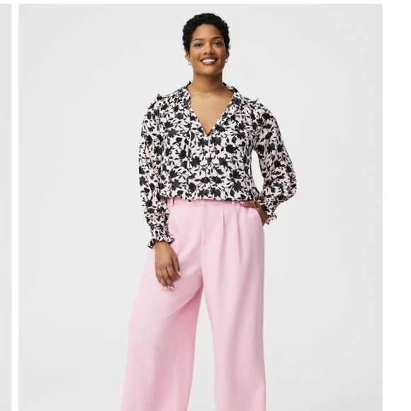 Torrid Georgette Button-Up Ruffle Top NWT - Picture 2 of 3